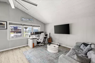 4306 Spanish Main, Jamaica Beach, TX 77554 - Photo 11