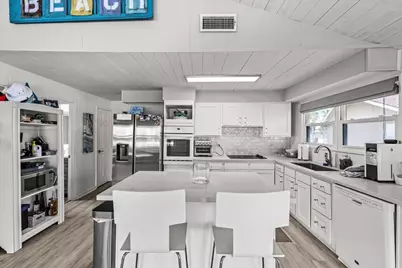 4306 Spanish Main, Jamaica Beach, TX 77554 - Photo 15