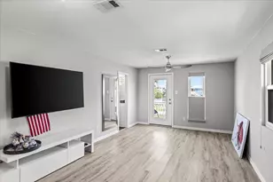 4306 Spanish Main, Jamaica Beach, TX 77554 - Photo 23