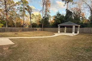 10464 Royal York, Conroe, TX 77303 - Photo 3