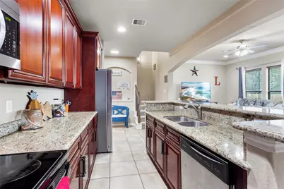 2906 Virginia Avenue, League City, TX 77573 - Photo 11