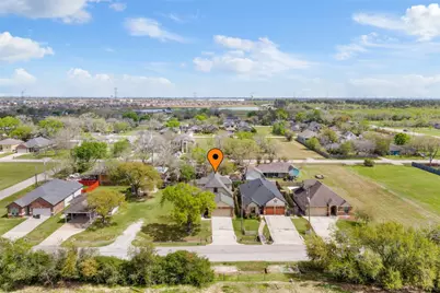2906 Virginia Avenue, League City, TX 77573 - Photo 3