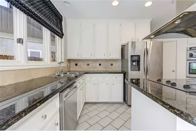 2524 Nantucket Drive #B, Houston, TX 77057 - Photo 11