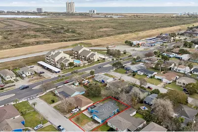 105 Pompano Avenue, Galveston, TX 77550 - Photo 19