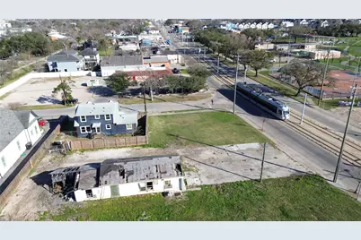 4815 Harrisburg Boulevard, Houston, TX 77011 - Photo 3