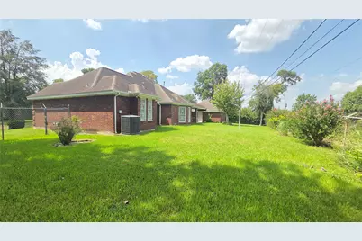 8023 Glen Dell Court, Houston, TX 77061 - Photo 33