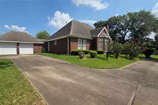 8023 Glen Dell Ct, Houston, TX 77061 - Photo 3