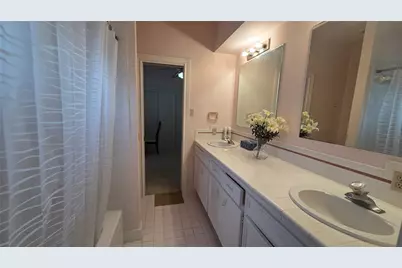 8023 Glen Dell Court, Houston, TX 77061 - Photo 21