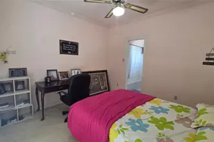 8023 Glen Dell Ct, Houston, TX 77061 - Photo 19