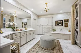 19 E Briar Hollow Ln, Houston, TX 77027 - Photo 23