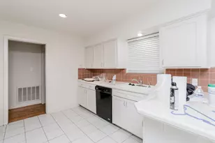 9753 Tappenbeck Dr, Houston, TX 77055 - Photo 31