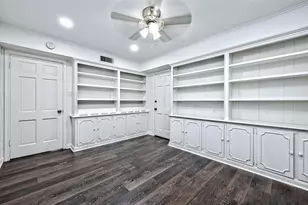 5319 S Braeswood Blvd, Houston, TX 77096 - Photo 27