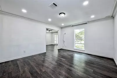 5319 S Braeswood Boulevard, Houston, TX 77096 - Photo 13