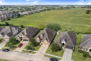 2112 Nogalas Ln, League City, TX 77573 - Photo 3