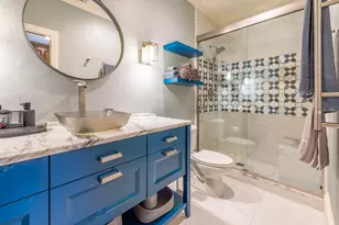 2105 McDuffie St, Houston, TX 77019 - Photo 11