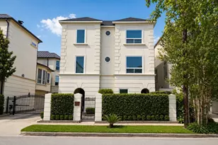 2105 McDuffie St, Houston, TX 77019 - Photo 1