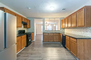 5601 Savannah Woods Ln, Rosharon, TX 77583 - Photo 17