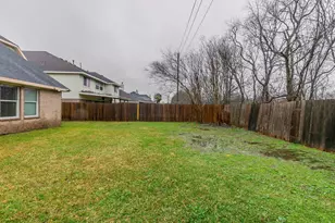 5601 Savannah Woods Ln, Rosharon, TX 77583 - Photo 37