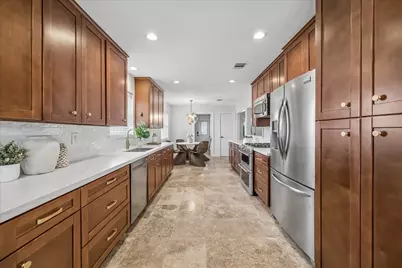 10706 Sugar Hill Drive, Houston, TX 77042 - Photo 3