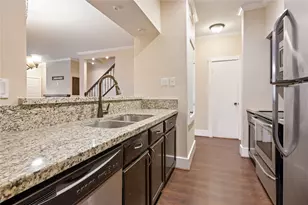 332 Wilcrest Dr, Houston, TX 77042 - Photo 15