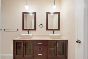 332 Wilcrest Dr, Houston, TX 77042 - Photo 19