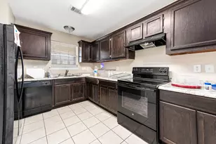 12926 Abalone Way, Houston, TX 77044 - Photo 9