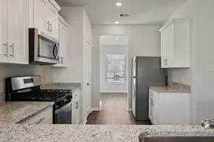 10347 Red Cardinal Dr, Cleveland, TX 77328 - Photo 7