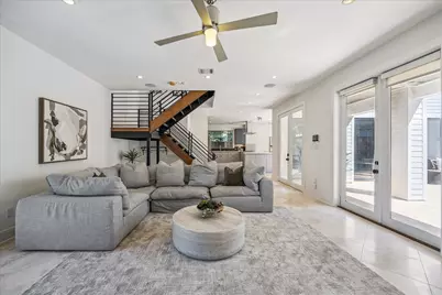 427 W 27th Street, Houston, TX 77008 - Photo 11