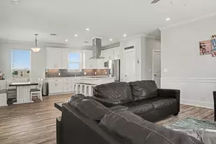 4133 4th St, Galveston, TX 77554 - Photo 9