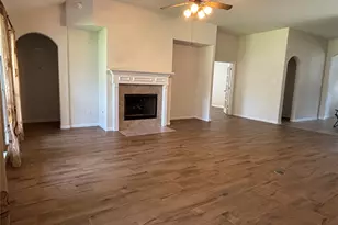 12814 Quail Creek Dr, Pearland, TX 77584 - Photo 7