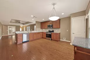 2922 Bur Oak Ct, Richmond, TX 77469 - Photo 9