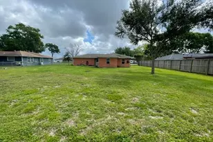 1805 Wycliffe Dr, Houston, TX 77043 - Photo 19