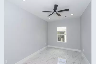 6513 Avenue B #B, Houston, TX 77011 - Photo 17