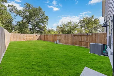 5111 Firnat Street, Houston, TX 77016 - Photo 25