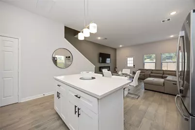 5111 Firnat Street, Houston, TX 77016 - Photo 9