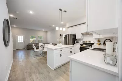 5111 Firnat Street, Houston, TX 77016 - Photo 5