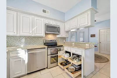 714 Crestwood Drive, Seabrook, TX 77586 - Photo 13