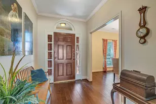 714 Crestwood Dr, Seabrook, TX 77586 - Photo 3