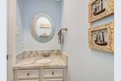 714 Crestwood Drive, Seabrook, TX 77586 - Photo 17