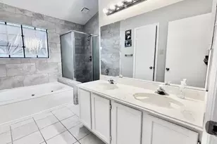 8 N Greenbud Ct, The Woodlands, TX 77380 - Photo 17