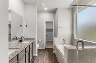4362 McGregor Blf Ln, Conroe, TX 77304 - Photo 13