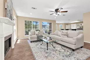 1915 E Lake Dr, Huntsville, TX 77340 - Photo 9