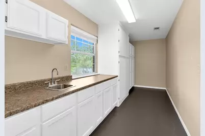 1915 E Lake Drive, Huntsville, TX 77340 - Photo 21