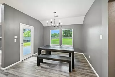 319 S Jamison Street, La Porte, TX 77571 - Photo 11