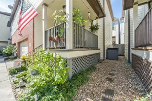 1430 W 24th St, Houston, TX 77008 - Photo 5