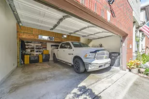 1430 W 24th St, Houston, TX 77008 - Photo 29
