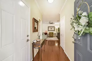 1430 W 24th St, Houston, TX 77008 - Photo 1