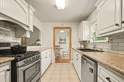 1010 E Belgravia Drive, Pearland, TX 77584 - Photo 7