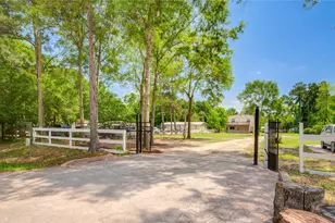 16947 Pioneer Trail, Conroe, TX 77302 - Photo 17