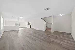 7703 Greenwood Point Dr, Cypress, TX 77433 - Photo 5